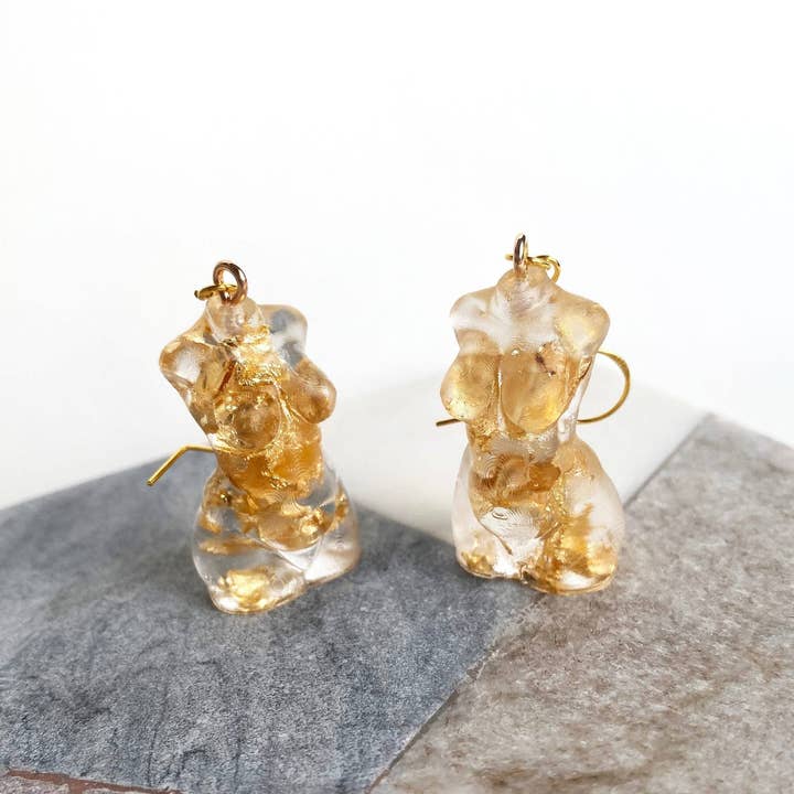 Solilo & Co - Venta al por mayor Pendientes colgantes - Pendientes de diosa con curvas y tallas grandes