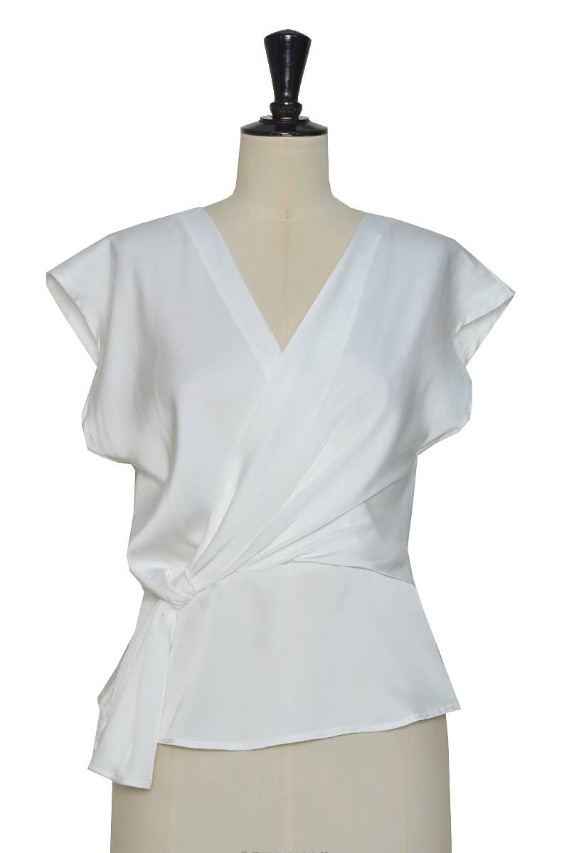 ELLI WHITE - Vente Chemisier – femme - Top en satin sans manche noué0