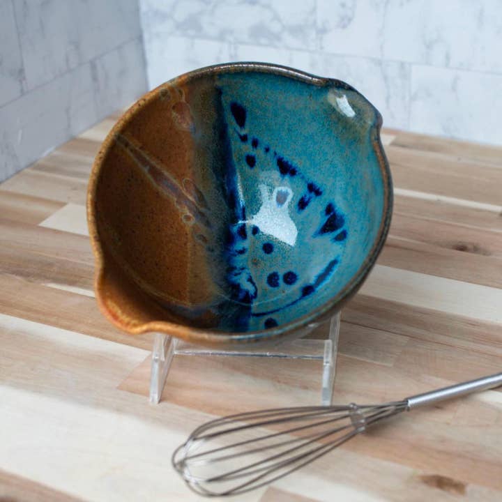 Blandeskål med piskeris i Joe's blå for engroshandel hos Clay Coyote