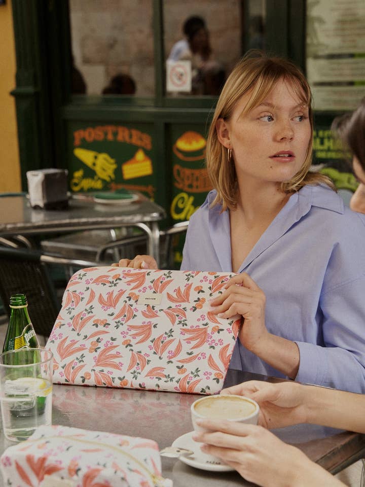 Custodia per computer Paula per la vendita all'ingrosso da parte di Recitem