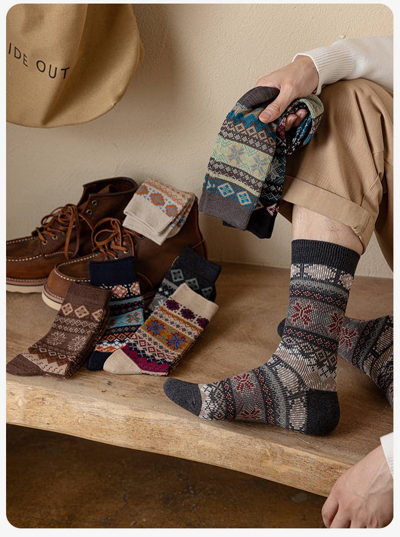 Tourtiwi - Vendita all'ingrosso Calzini - Uomo - Calzini da uomo Retro Mid-Tube Warm Socks10