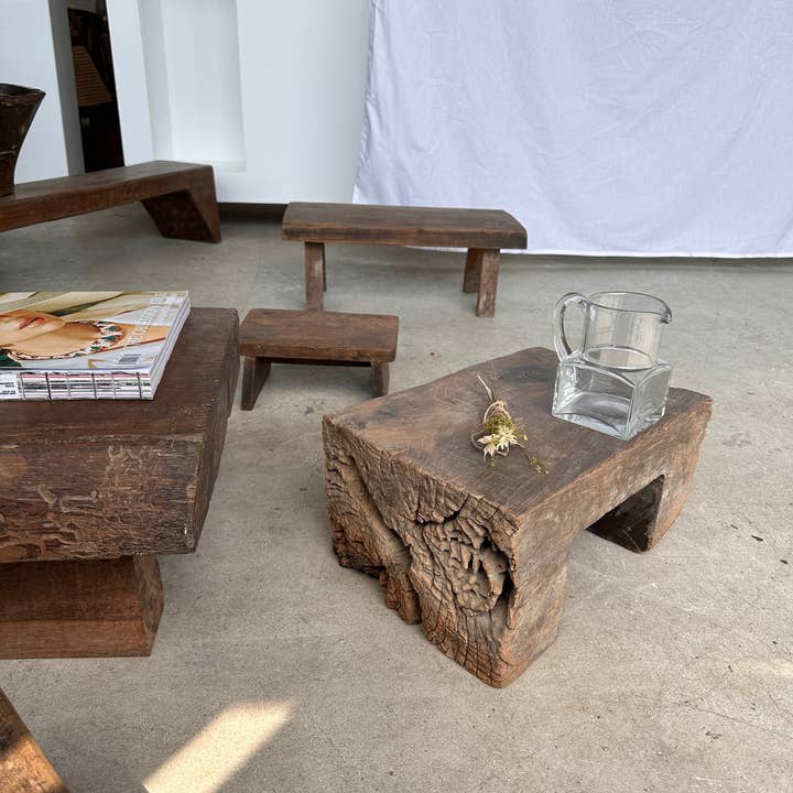 Office Objets - Wholesale Stool - Raw monoxyle organic Asian teak stool95