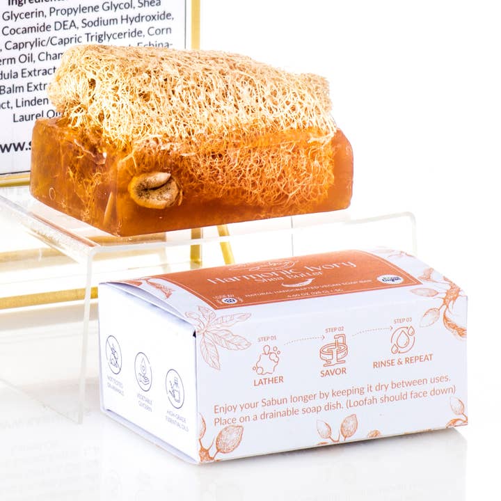 Savon naturel au beurre de karité Loofah fait main pour la vente par SABUN CO.