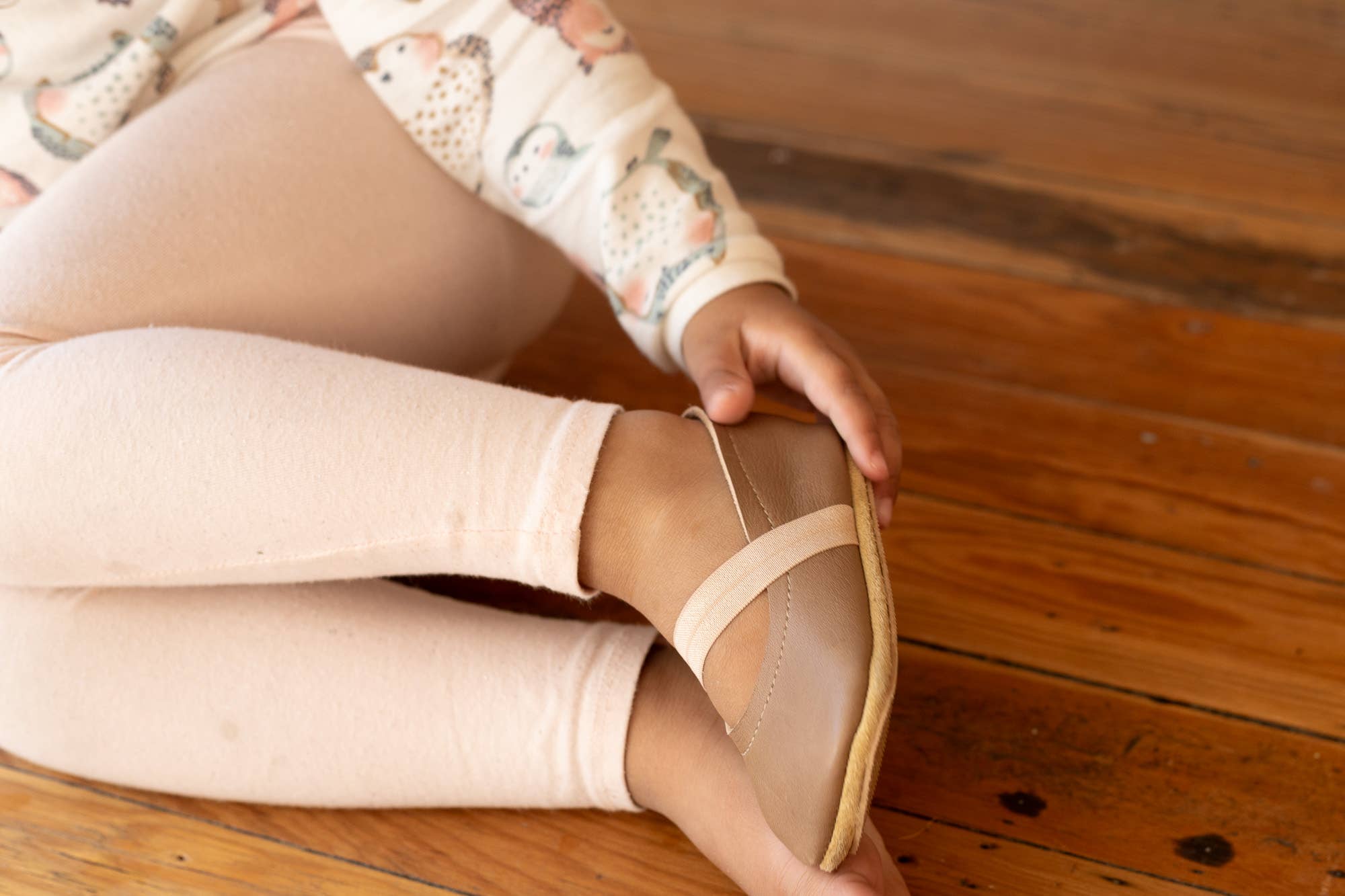 Sun & Lace - Wholesale Crib Shoes - Baby - Baby Leather Mary Janes in Clay | Baby Girl Shoes3