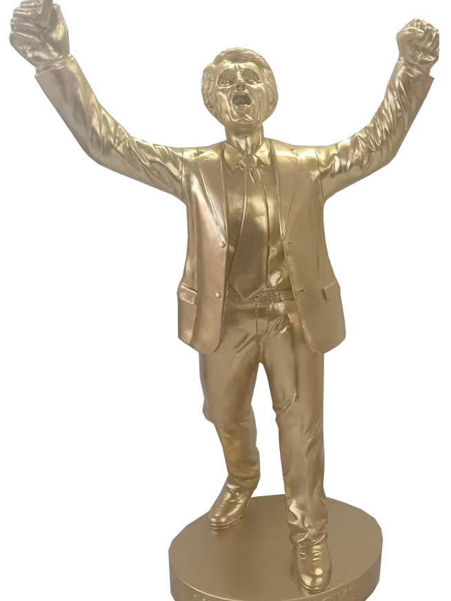 7-tommer Herb Brooks Statue for engroshandel hos Lowsportgeaar