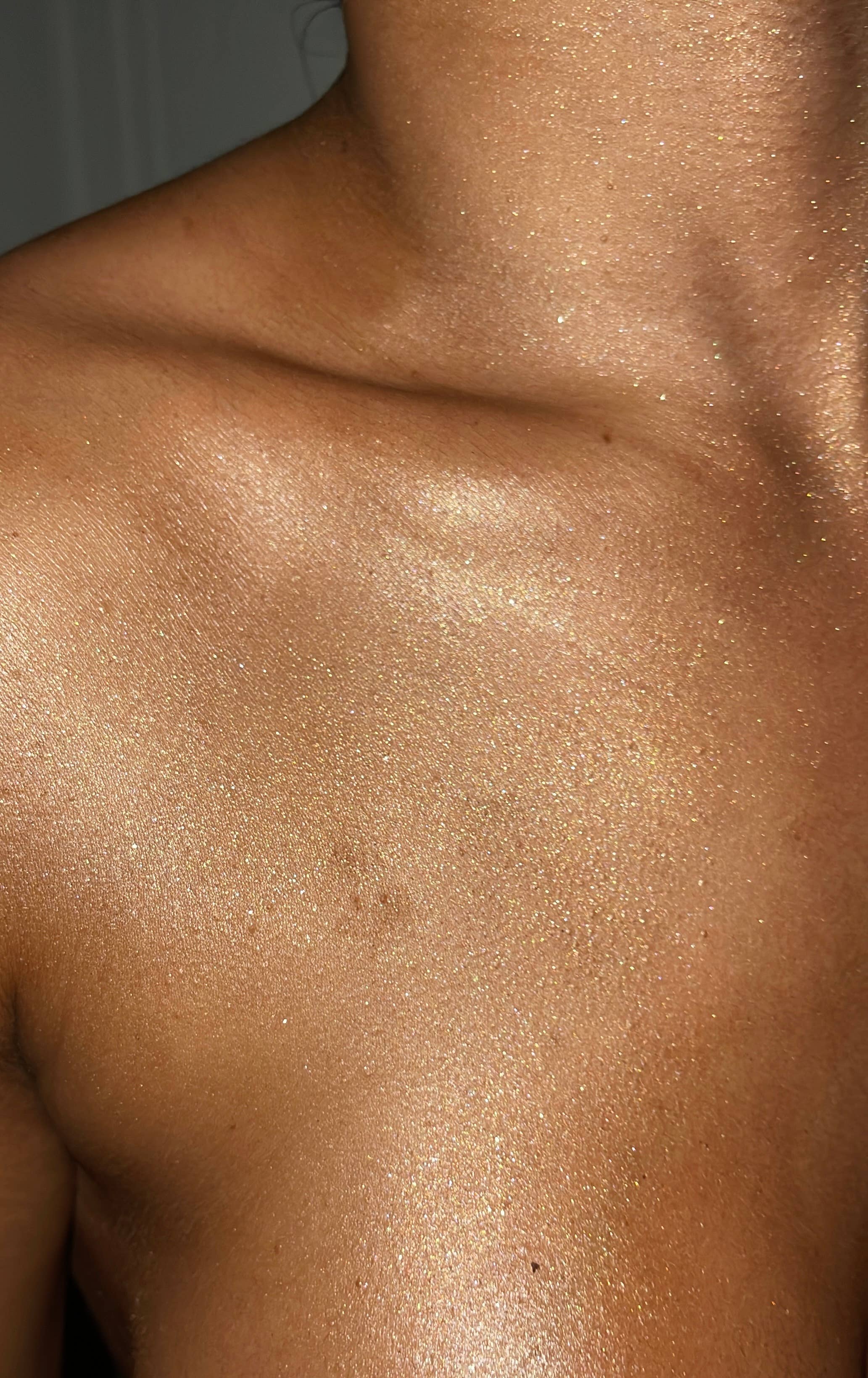 BeautyMarks Sunless - Vente Fixateur de maquillage en spray/poudre fixatrice - Glow Dust : poudre fixatrice après le bronzage et effet miroitant sur tout le corps11