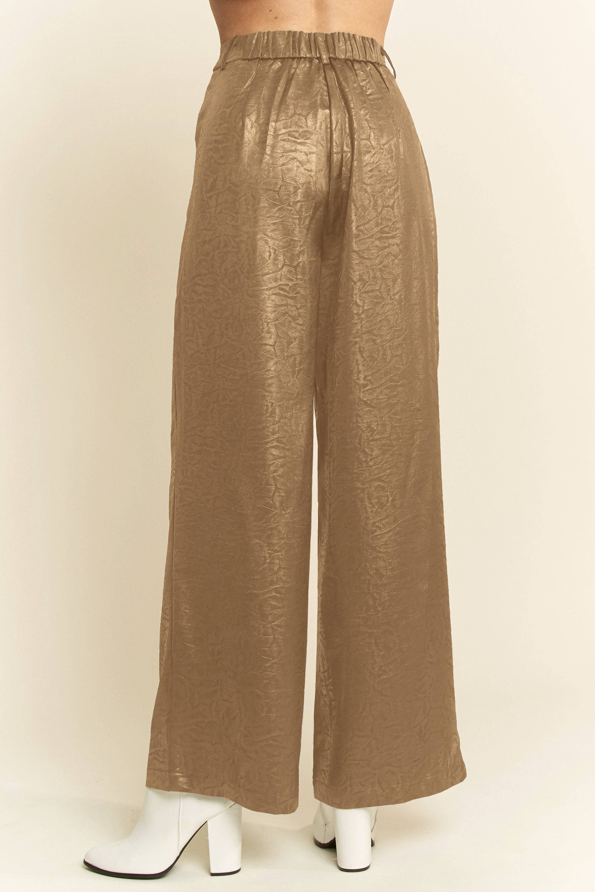 Davi & Dani – wholesale Pants – Women's – PLUS WIDE LEG TROUSERS CRINKLED TEXTURED PANTS4