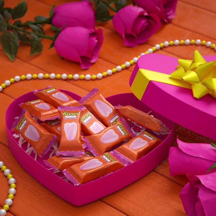 I Got Your Candy - Wholesale Chocolate Covered Sweets - Reese's Pink Peanut Butter Hearts Bag 9.6oz - 12ct