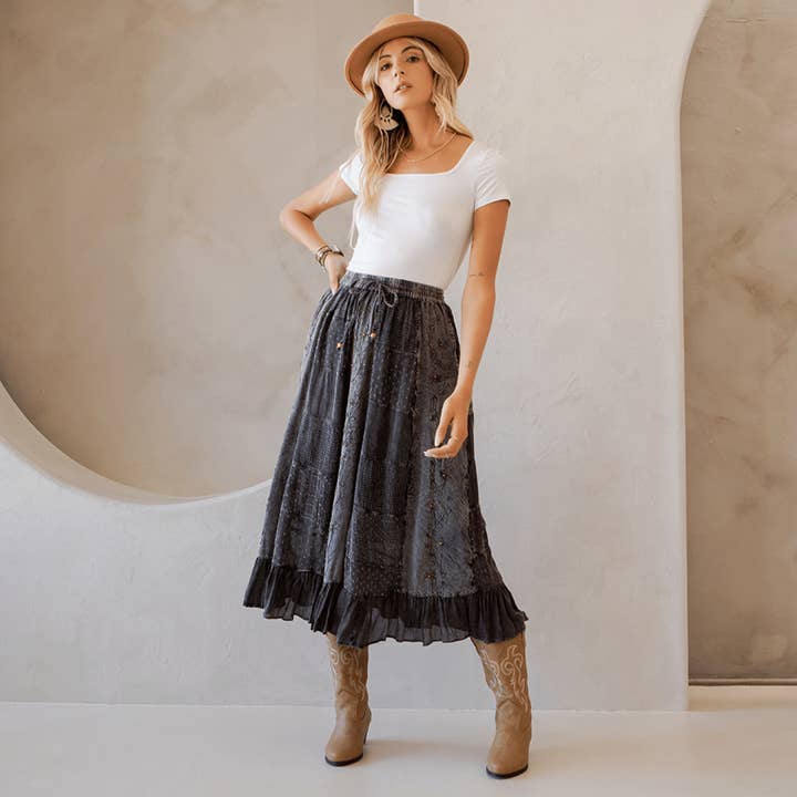 Saia Maxi Bordada de Retalhos Feminina com Bolsos Laterais por atacado de Young Threads