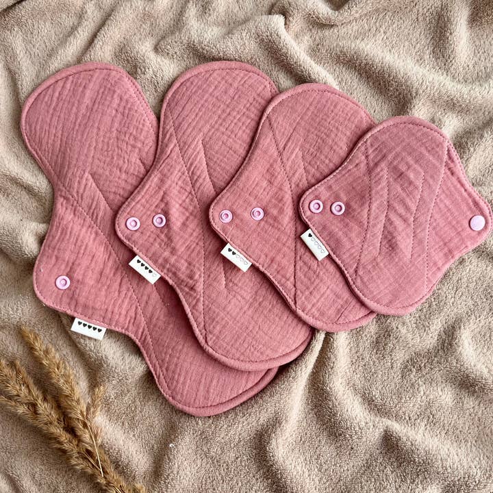 Organic muslin reusable cloth pad set - Starter Pack - Pink for wholesale by Bloom Pads