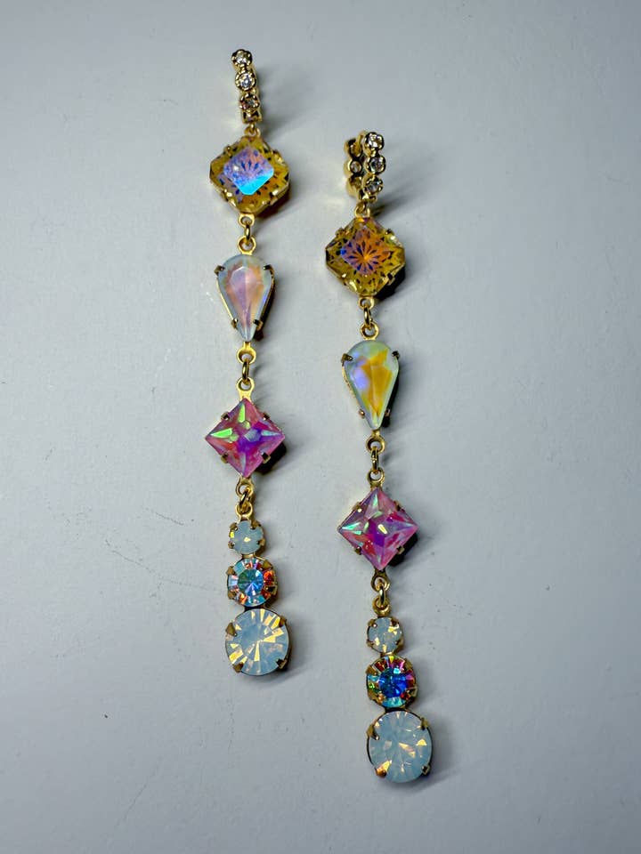 J06 voor wholesale door Madeline Philbeck Jewelry