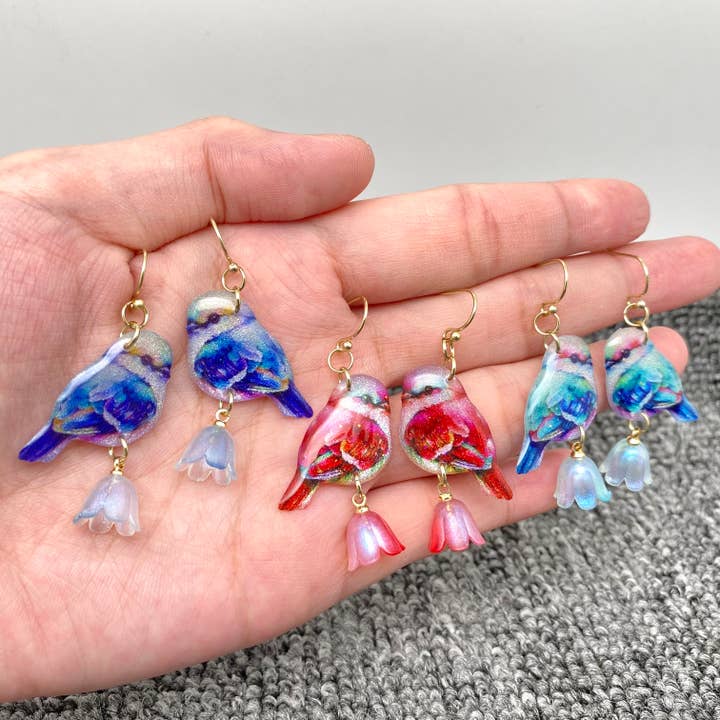 Mio Queena - Wholesale Dangle Earrings - Picking Flowers Resin Birds Dangle Earrings