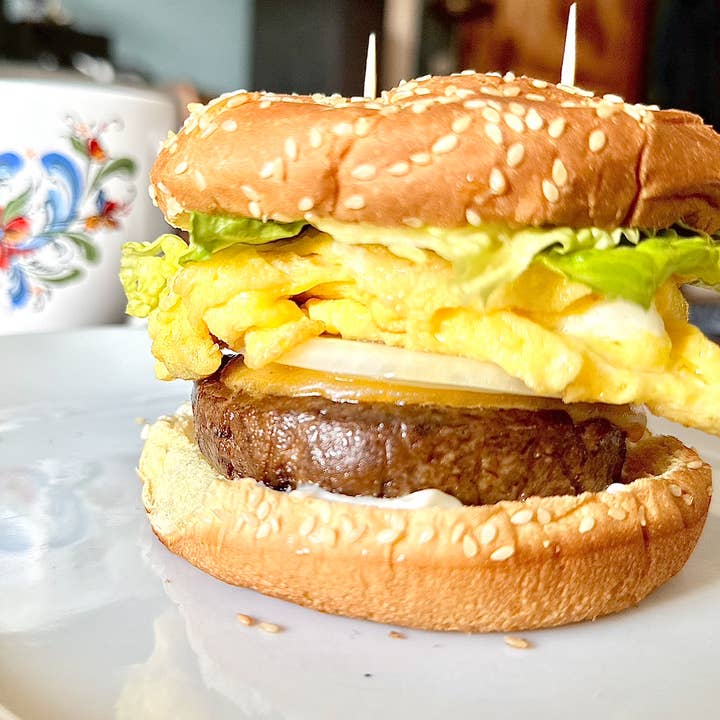 Shroomeats® - Wholesale Shelf-stable prepared meal - Foodservice Shroomeats Mushroom Patties4