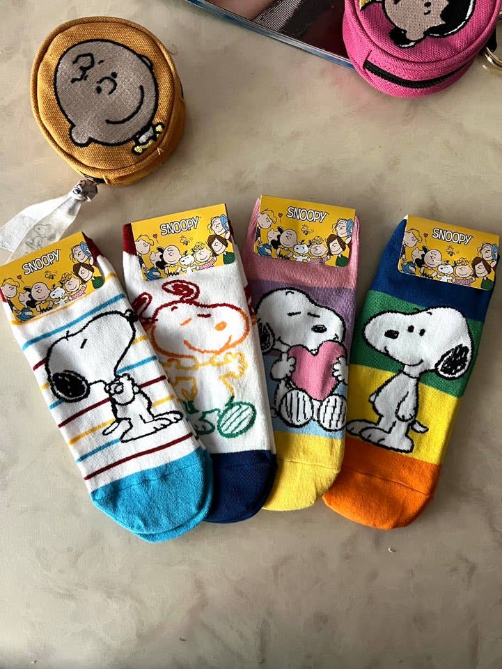 K-Wonderland - Wholesale Sokken - Dames - Peanuts Snoopy Charlie Bruine enkelsokken/ katoen, ultrazacht3