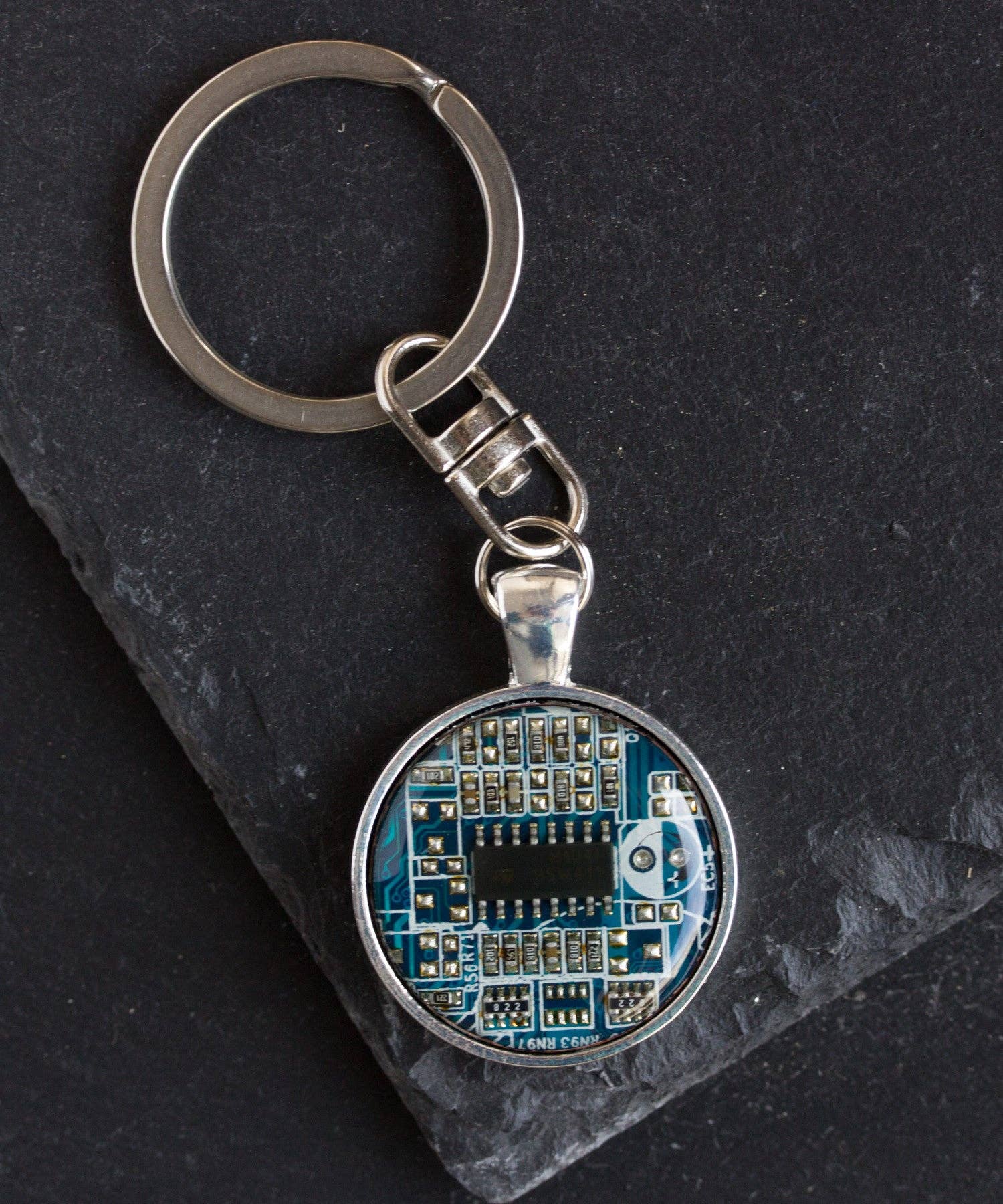 Pavlysh s.r.o. - Wholesale Keychain - Unisex - Round keychain, resin2