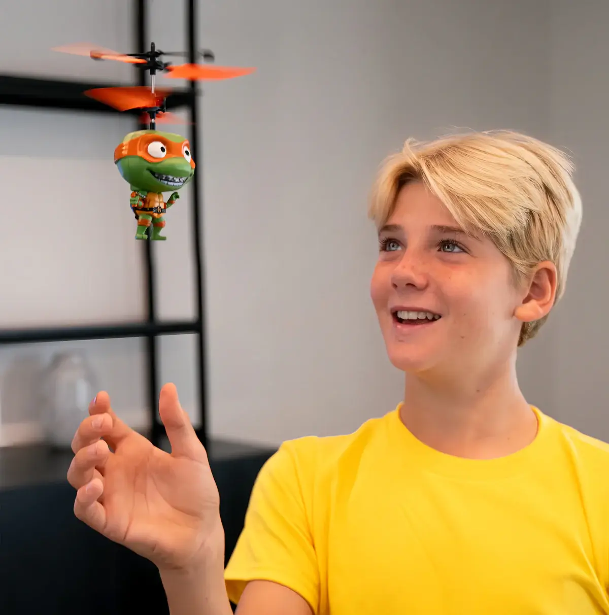 World Tech Toys - Wholesale Toy Plane - Kids - Nickelodeon TMNT 3.5 Michelangelo Motion Sensing Helicopter5