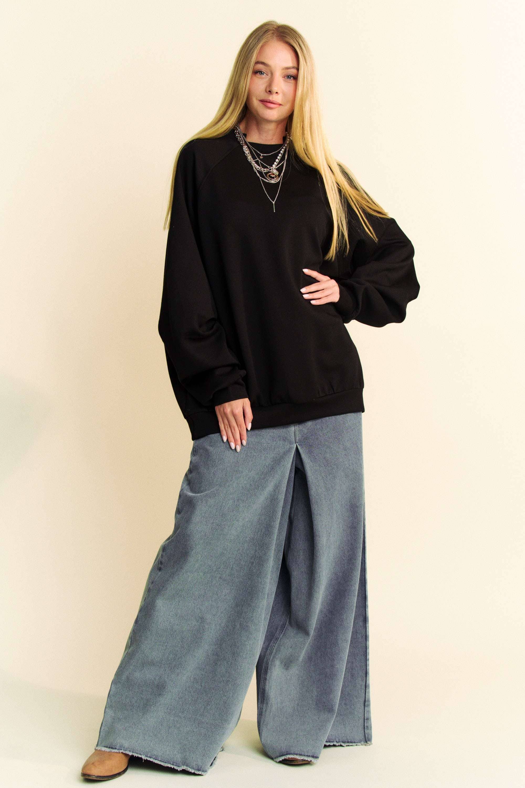 Davi & Dani - Wholesale Gebreide top - Dames - STEVIGE TOP MET RONDE HALS EN LANGE POFMOUWEN EN LOSSE PASVORM14