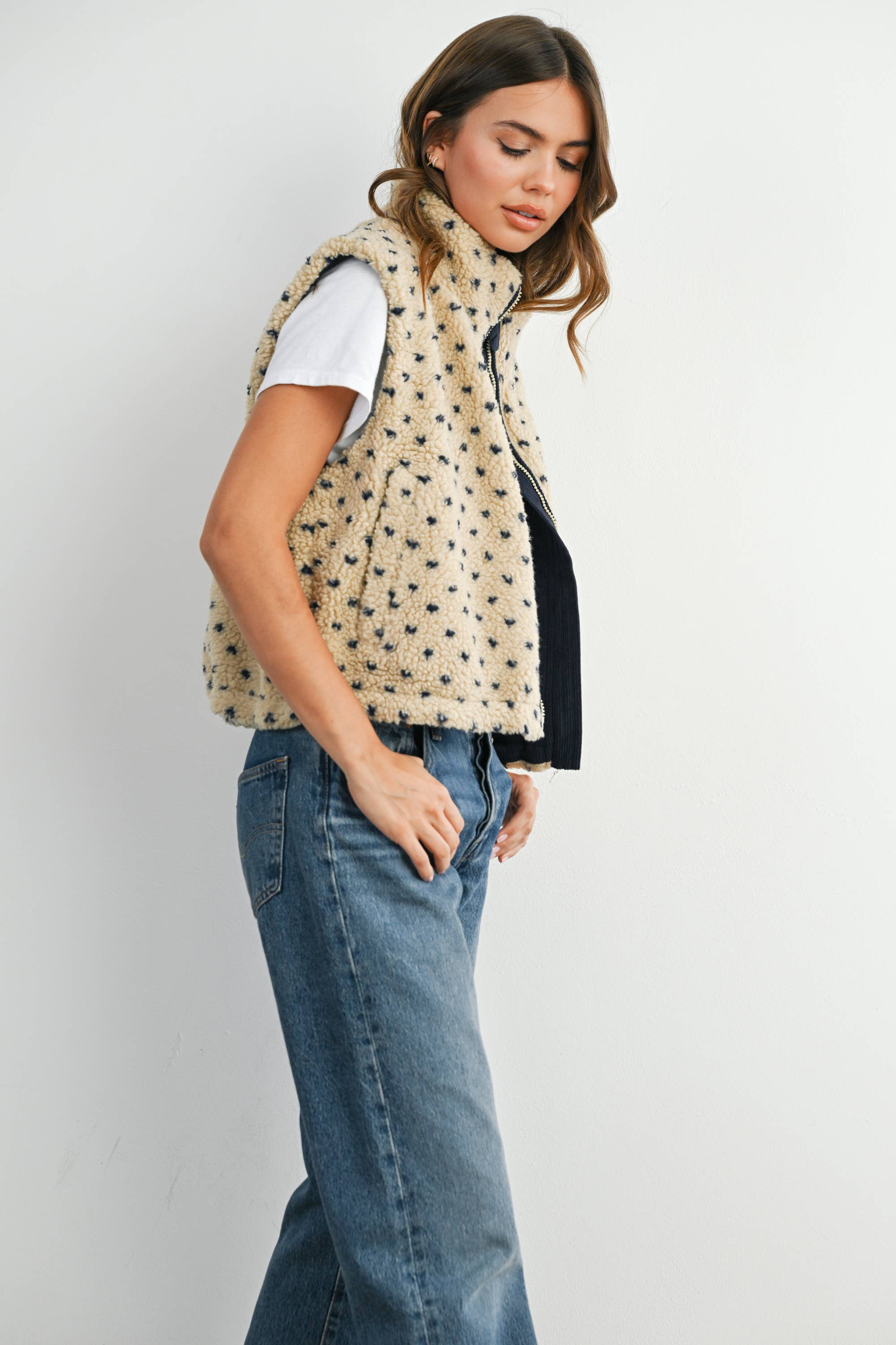 BUTTERMELON - Wholesale Jacket - Women's - Floral Fleece Sleeveless Vest - BMJ784910