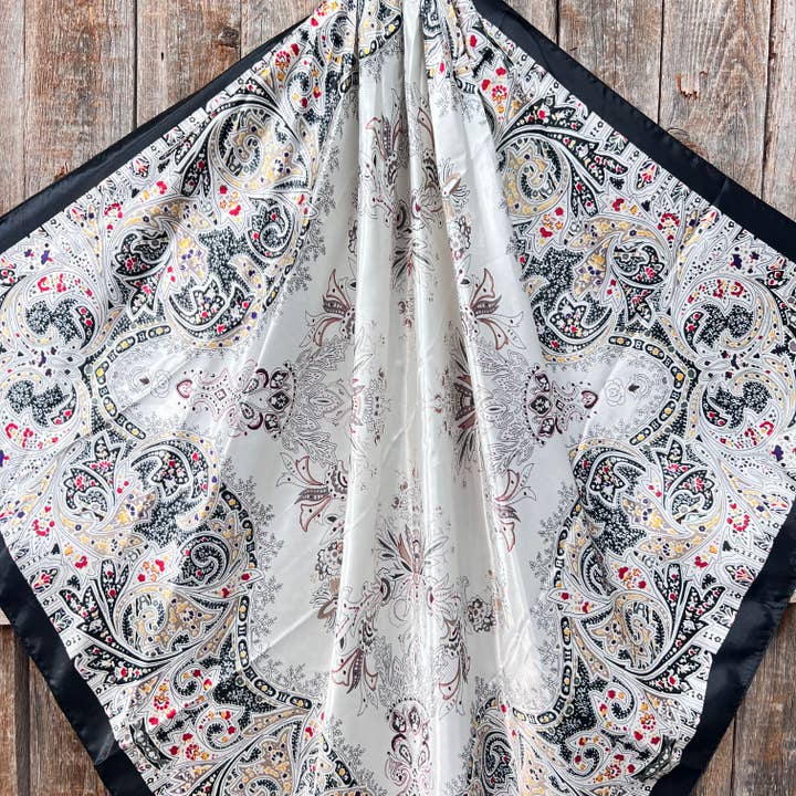 Rodeo Drive - Wholesale Scarf - Unisex - 35X35" Black Floral Wild Rag/Scarf WR3420