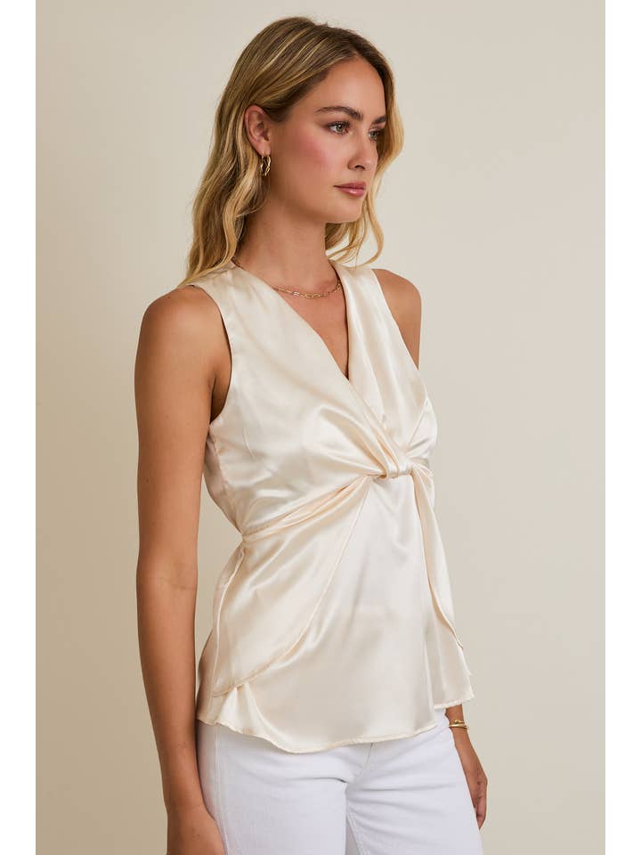 GILLI - Wholesale Blouse - Women's - FRONT TWIST DETAIL SLEEVELESS TOP8