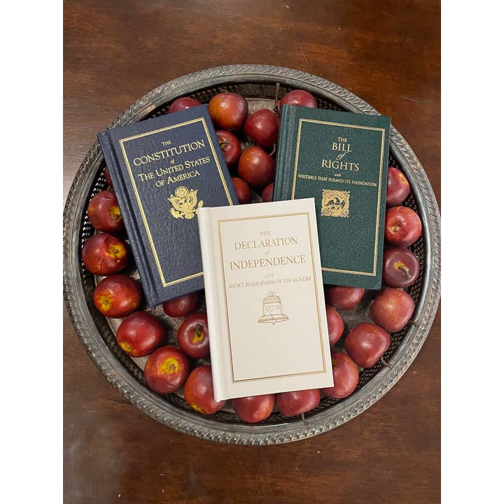 Applewood Books - Wholesale Law - Constitution of the United States1
