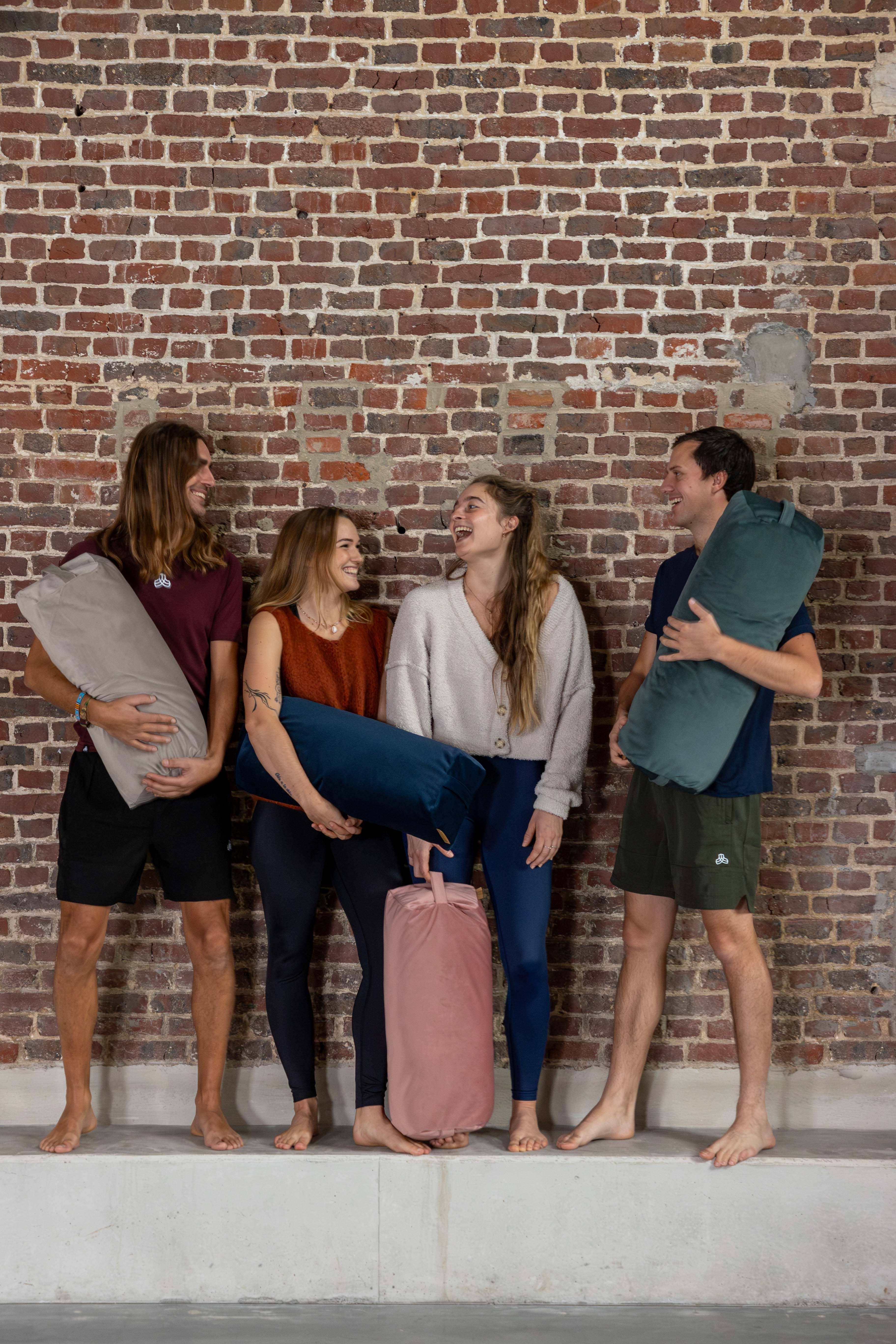 Pierre Sports – wholesale Yoga mat – Recycled yoga bolster - design fabric - filled with Kapok5