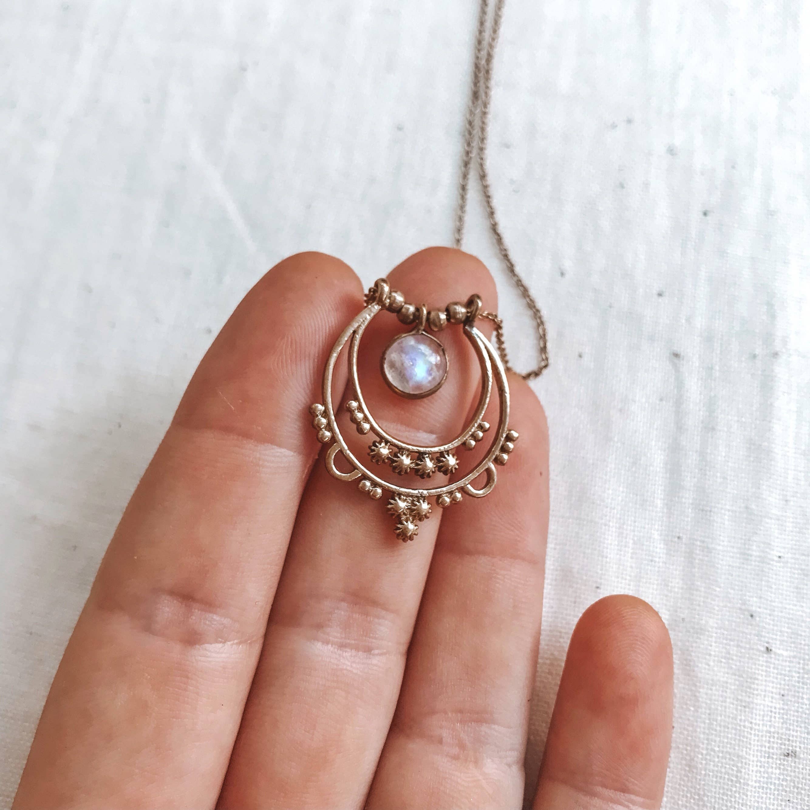 Bonisita - Wholesale Pendant/Charm Necklace - Crescent moon pendant with moonstone1