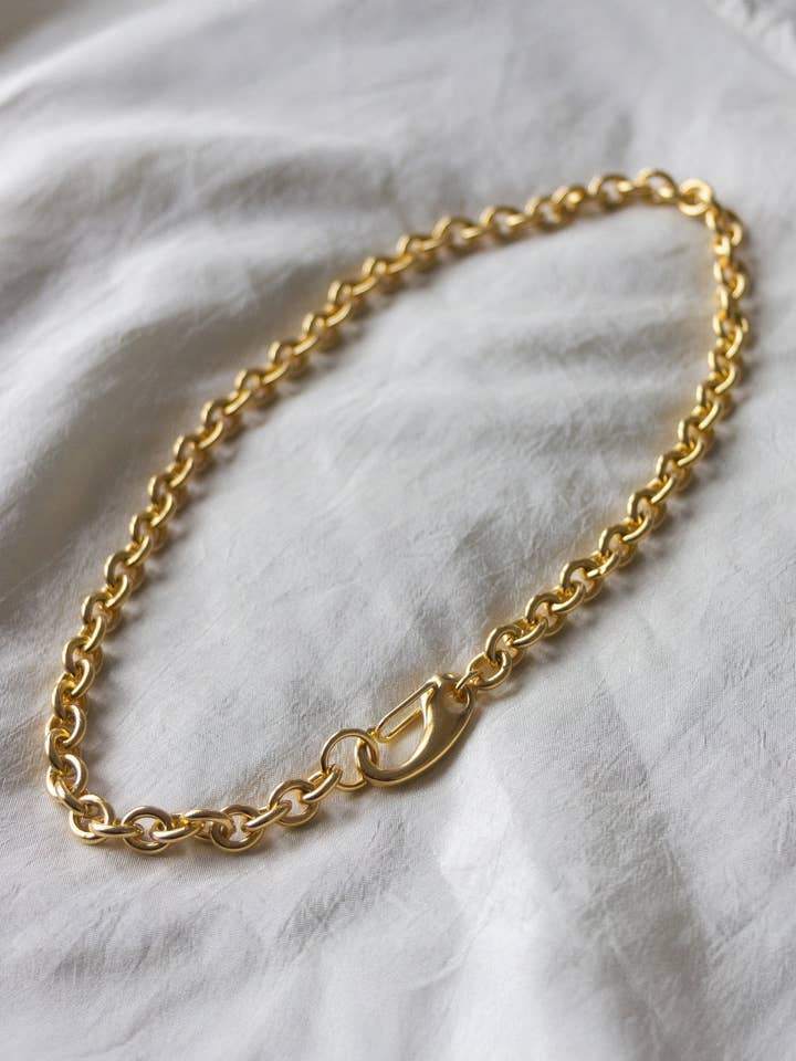 Lucia Necklace for wholesale by Dea Dia