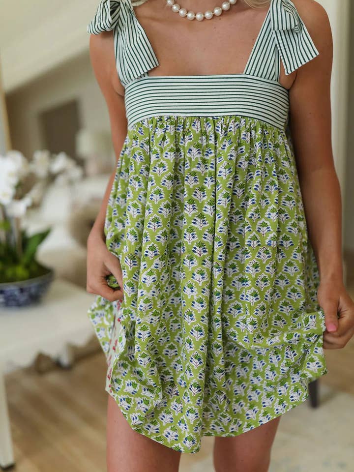 Rosa Clothing - Wholesale Dress - Women's - 2025 Odette floral sleeveless tie shoulder straps mini dress19