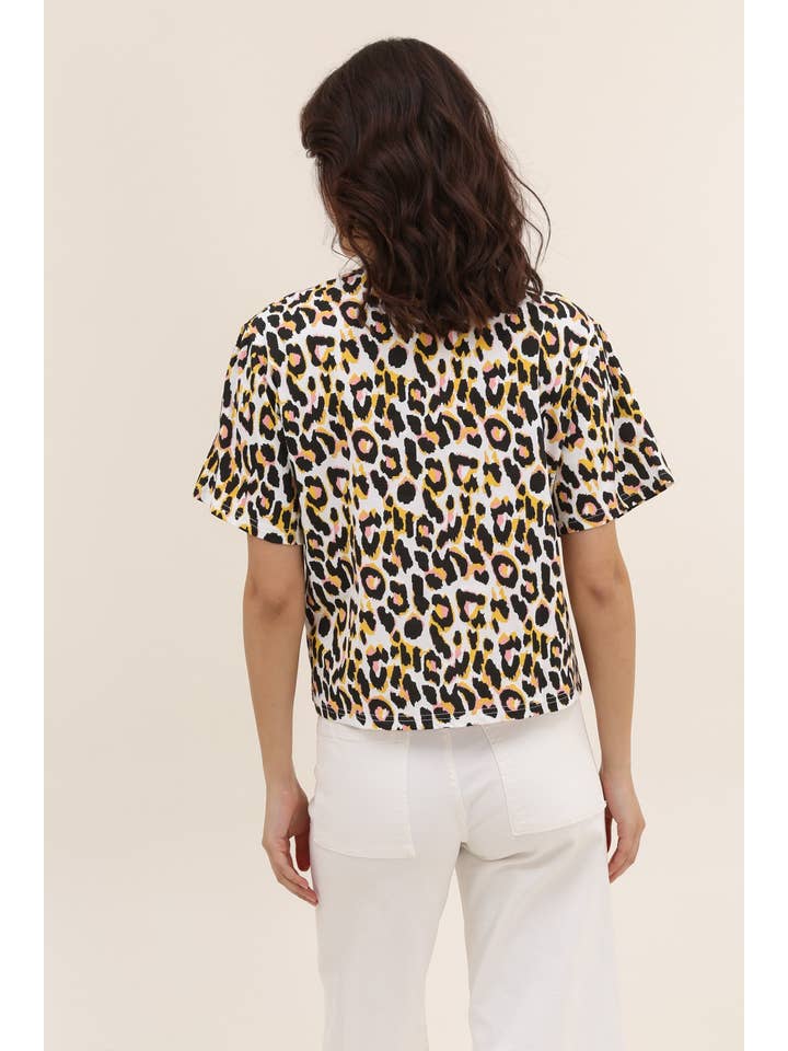White 31801 LEOPARD PRINT T SHIRT for wholesale on Faire3