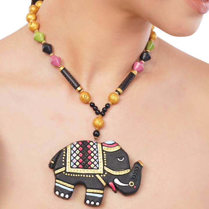 Conjunto de Joyería Elefante Negro | Joyería de Arcilla | Joyería de Animales para venta al por mayor de House of Kraft Jewelry & Accessories