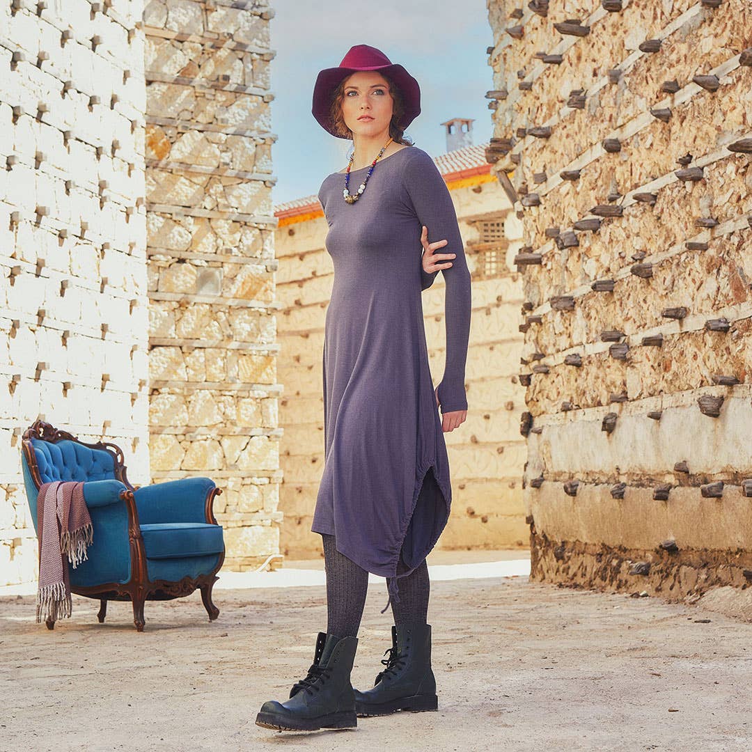 Los Banditos – Großhandel Kleid – Damen – Langes Winterkleid mit Daumenloch in Anthrazit5