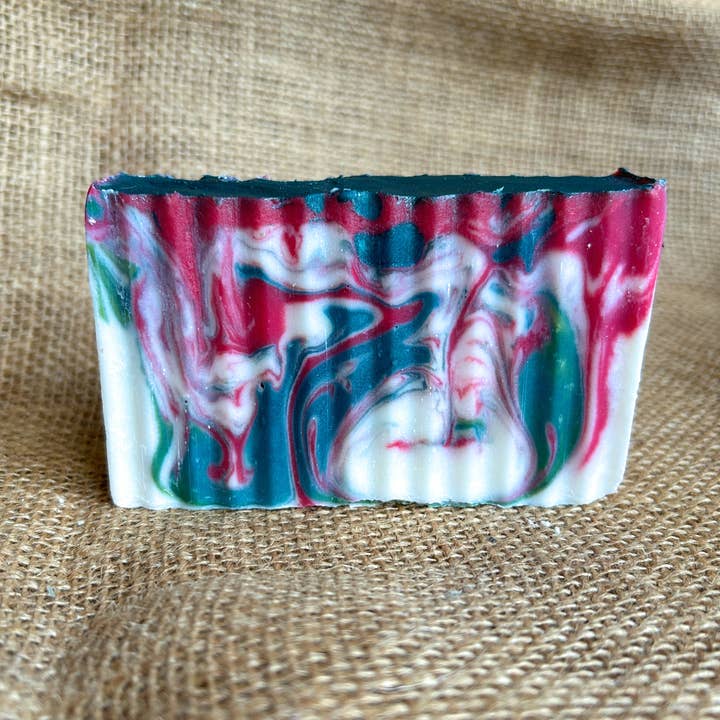 Hand Crafted Soap - Peppermint & Cinnamon Kiss for wholesale by Creme de la Crop, Inc.