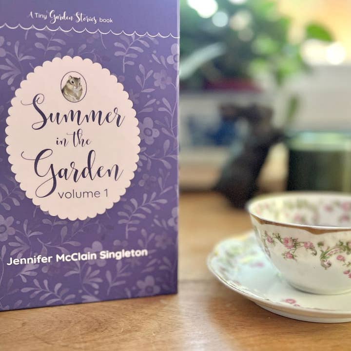 Read+Purr - Wholesale Early Reader Book (6-8) - cozy book (hardback, 4.5x7) Summer in the Garden, vol. 13