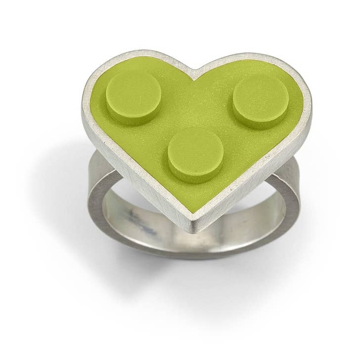 Anello Cuore per la vendita all'ingrosso da parte di JacQueline Sanchez Jewelry