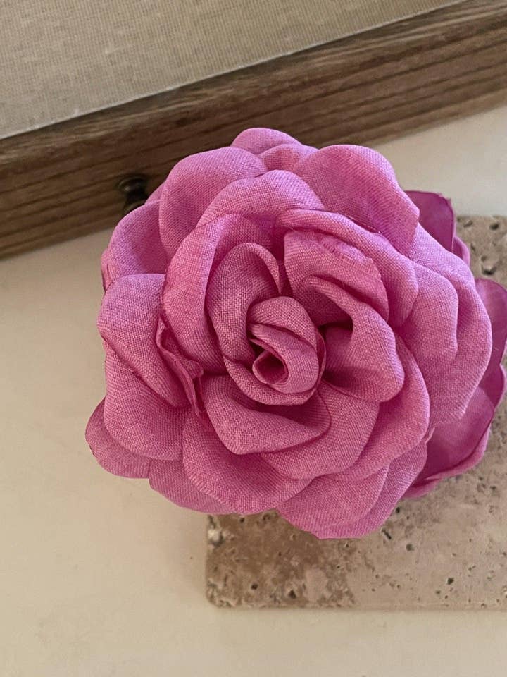 Copricapo da donna con fermaglio per capelli a forma di fiore rosa SKAJ070 per la vendita all'ingrosso da parte di Sweetkama
