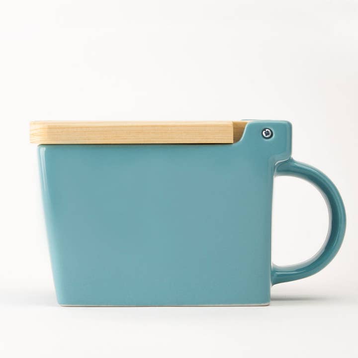 ZERO JAPAN USA - Wholesale Salt & Pepper Shaker Set - Bee House Ceramic Salt Box With Wooden Lid - Ice Blue1