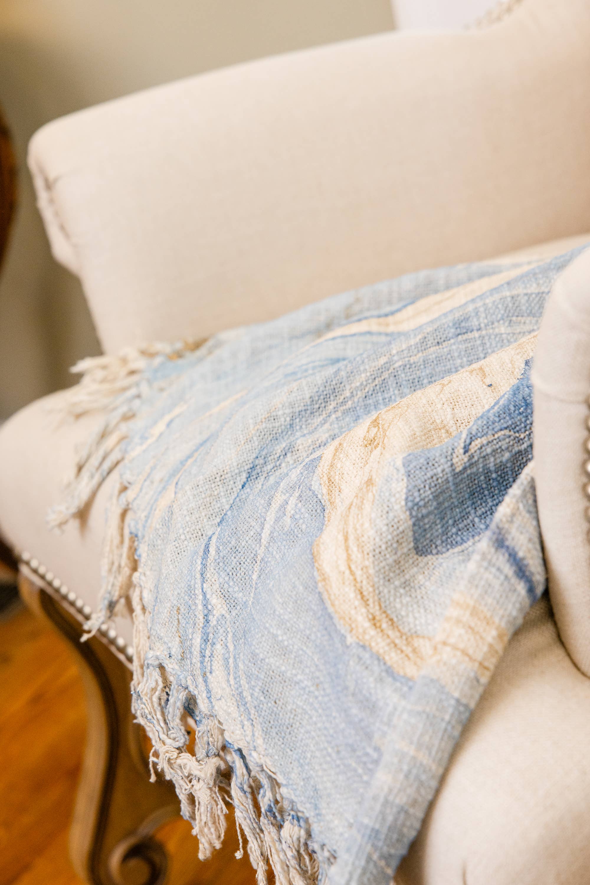 Rahab's Rope - Wholesale Throw Blanket - Sky & Champagne Marbled Throw1