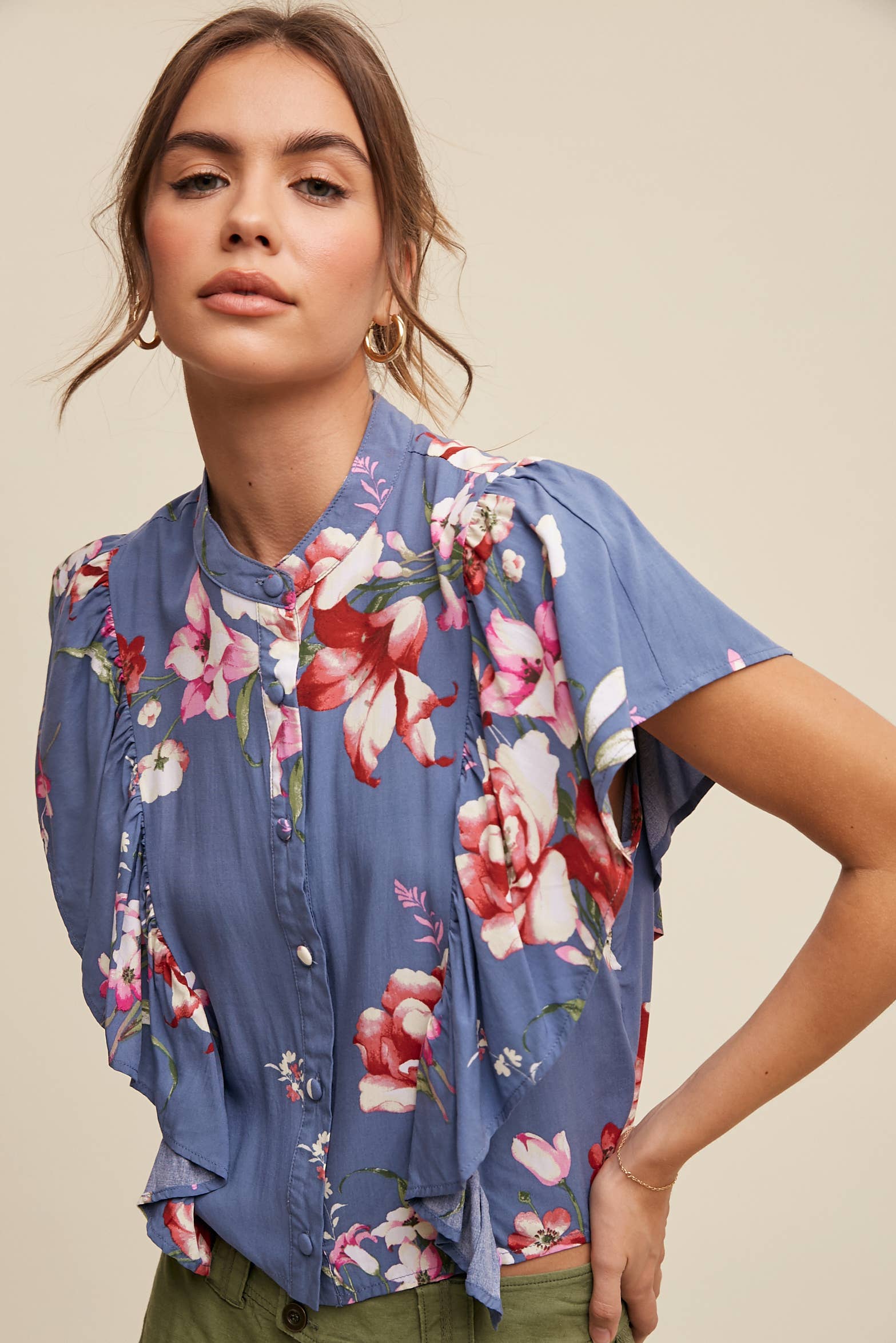 Listicle - Wholesale Blouse - Women's - Floral Flutter Sleeve Blouse15