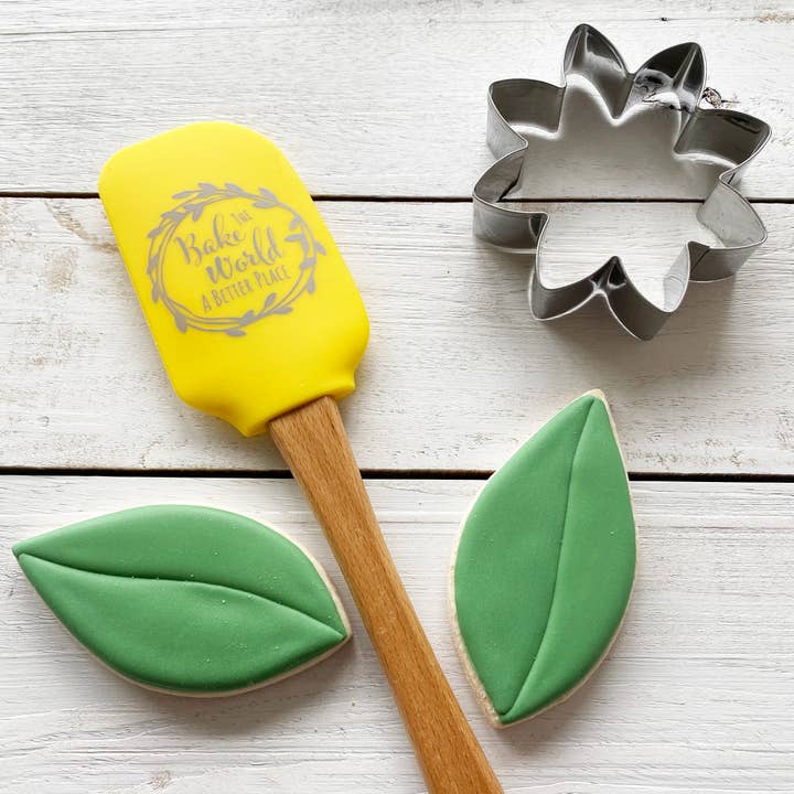 R&M International - Vente Spatules - Ensemble de 2 spatules Everyday avec emporte-pièce4