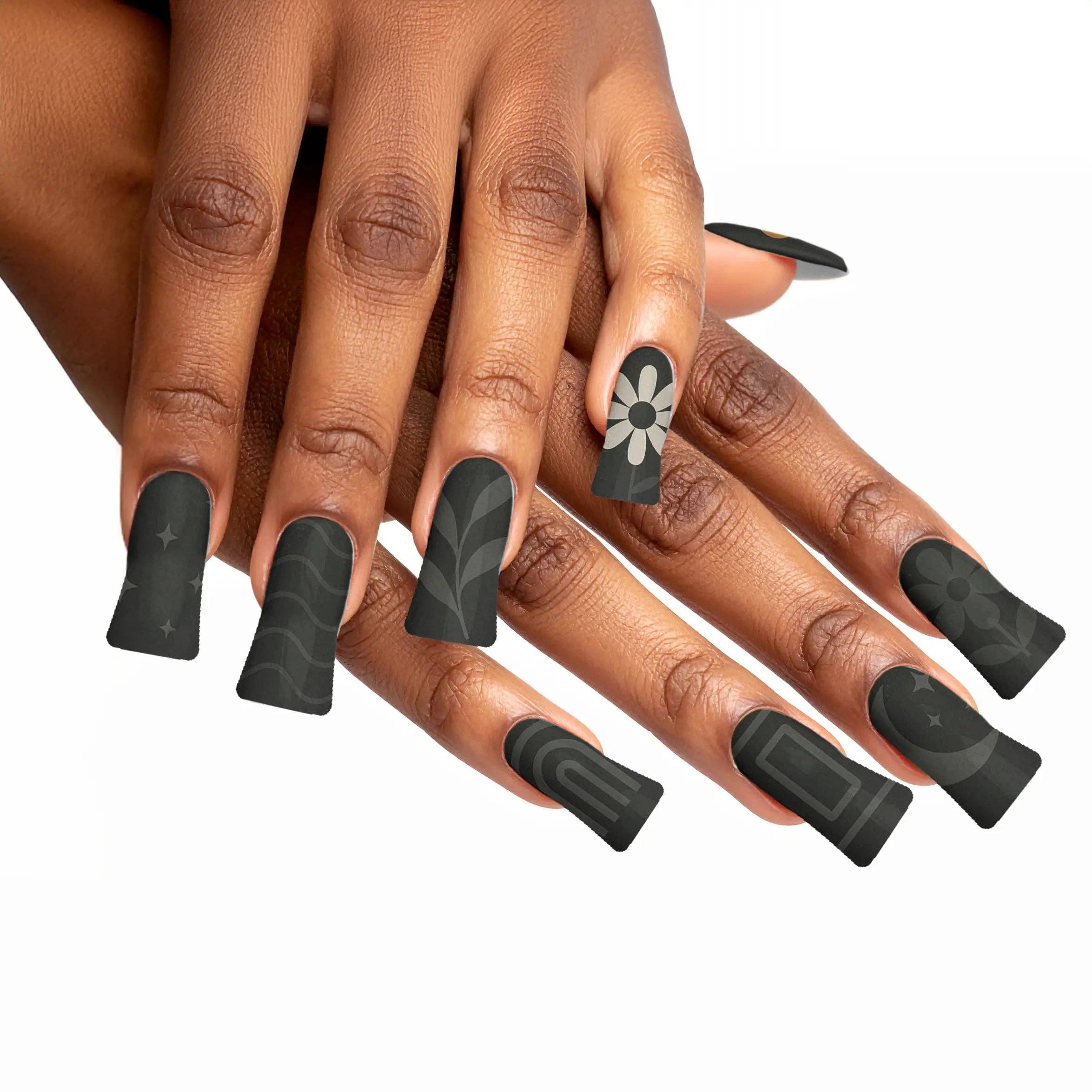 FYNE BODY - Wholesale Press-on/fake nails - Midnight Sunbeam Black Summer Press-On Nails26