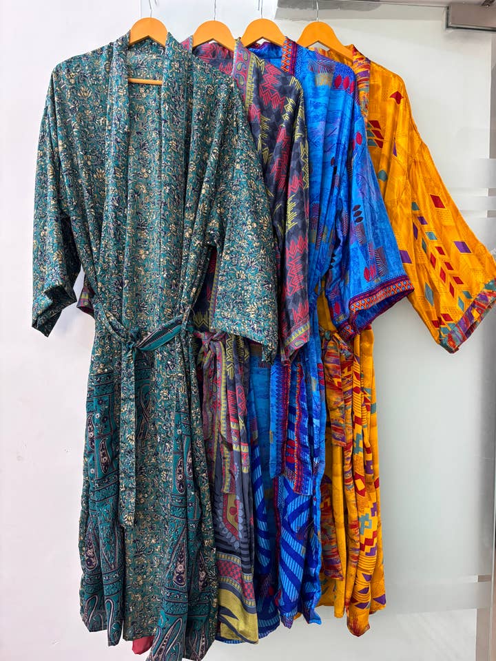 Meghcraft – wholesale Kimono – Women's – Recycled Silk kimonos for women - Body coverup3