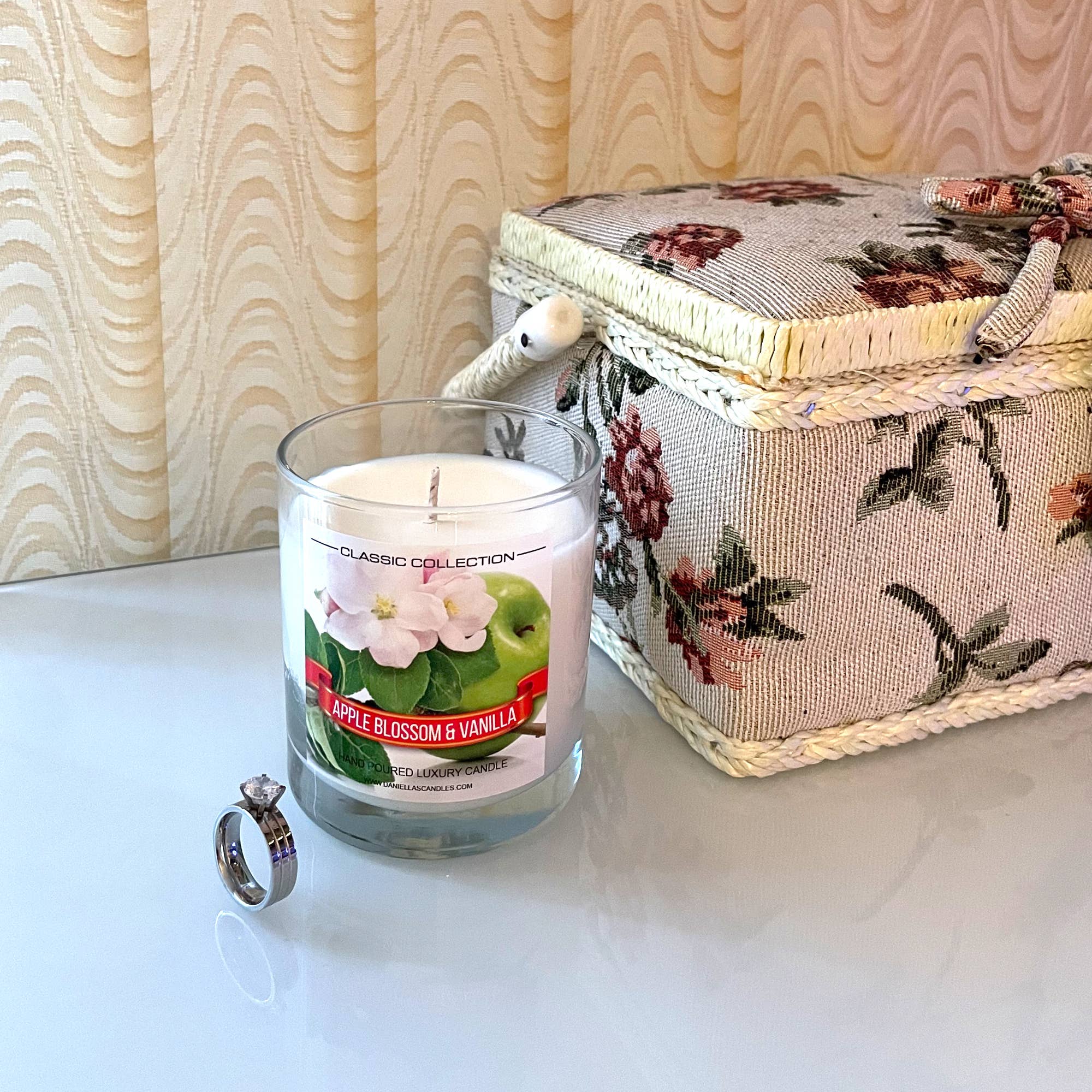 Daniella’s Candles - Vente Bougie en bocal - Bougie bijoux fleur de pommier et vanille4
