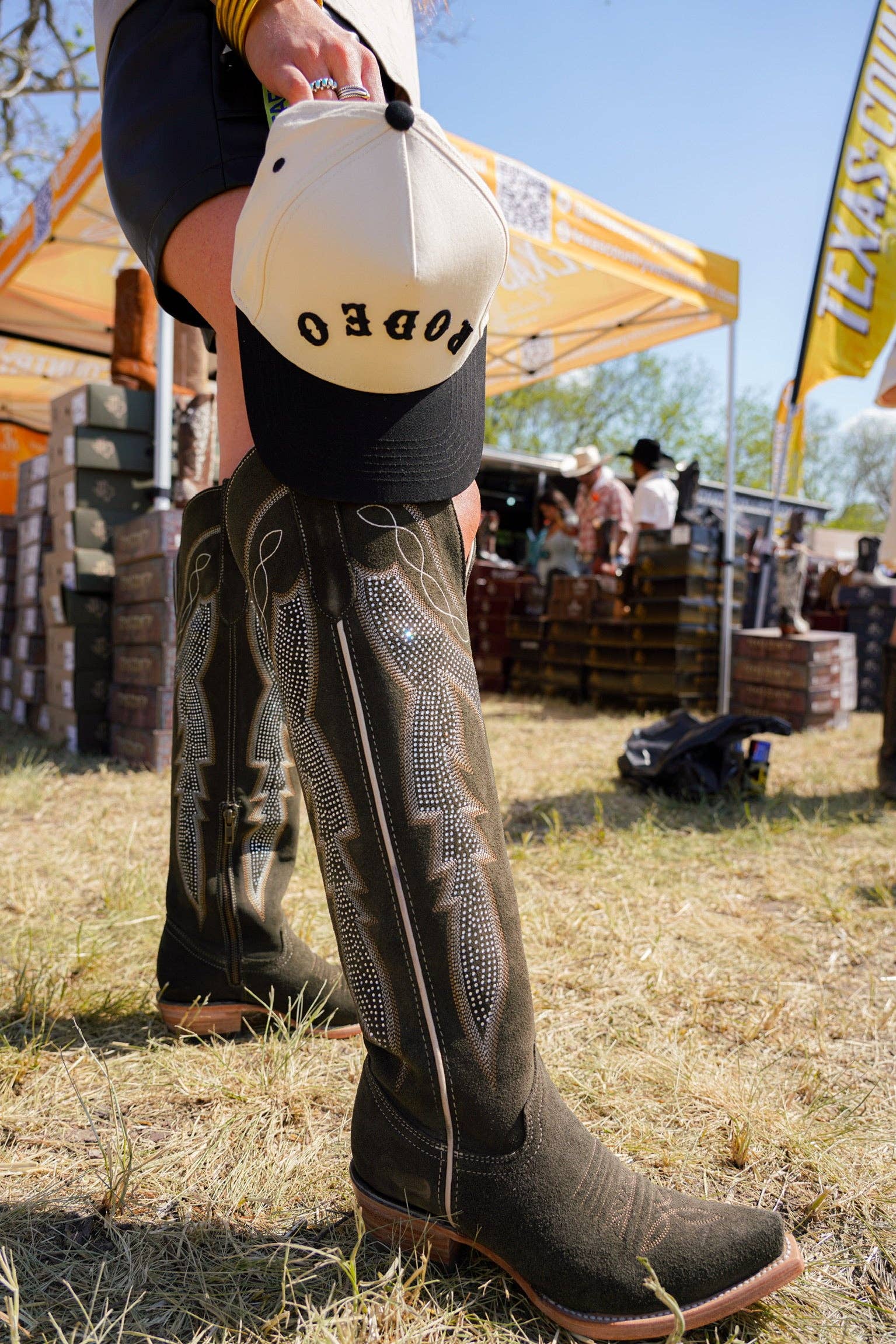 Summer Tees - Wholesale Trucker Hat - Women's - RODEO - UPSIDE DOWN CANVAS CAP1