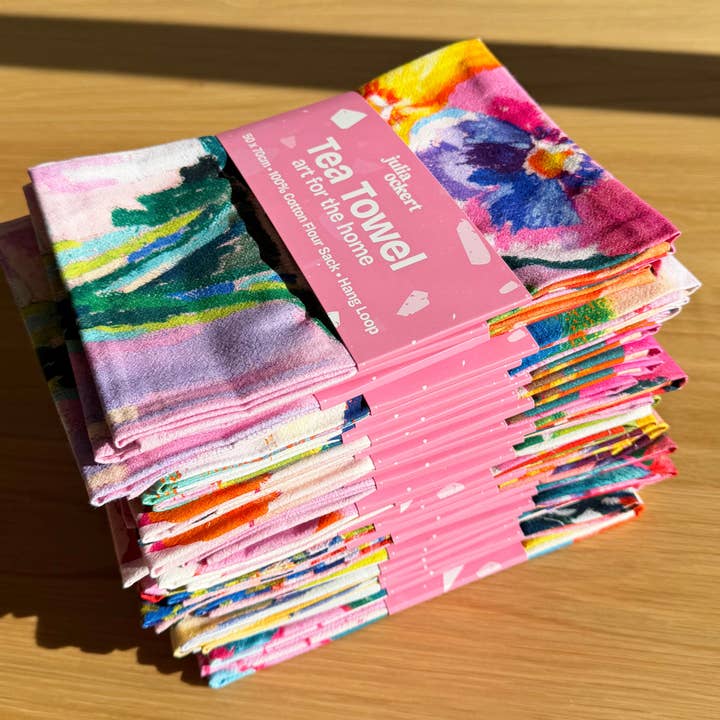 Julia Ockert - Wholesale Tea Towel - Flower Bouquet Tea Towel - Dopamine Decor - Giftable Decor8