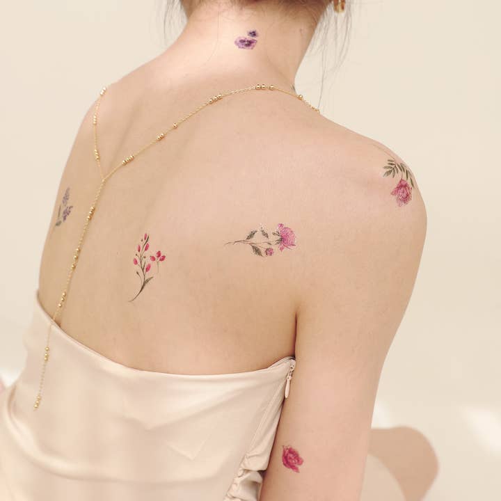 PAPERSELF - Wholesale Temporary Tattoo - Flowers and Berries Temporary Tattoos Stickers