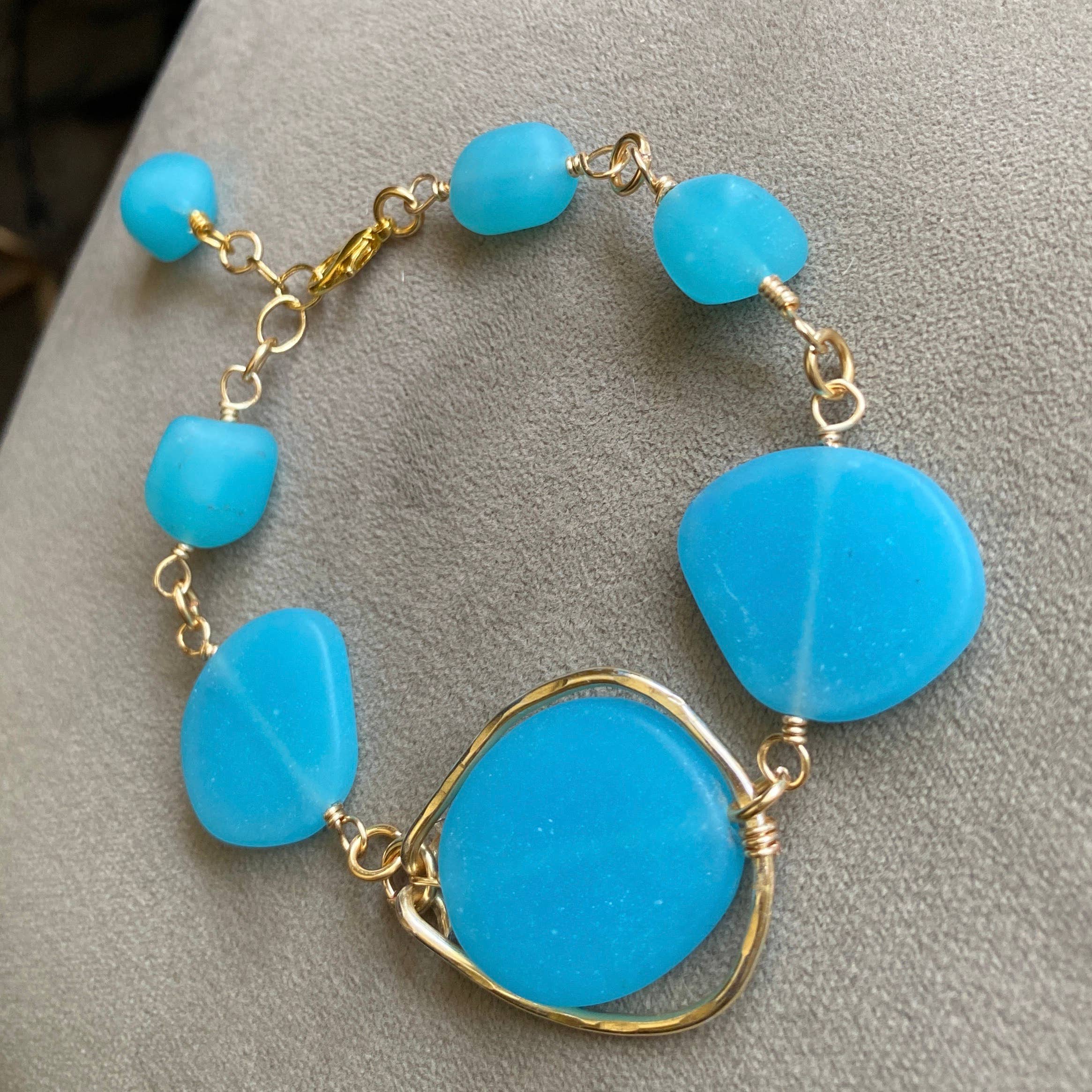 Marble Designs Jewelry - Vendita all'ingrosso Braccialetto con ciondolo/pendente - Bracciale con Cornice Martellata in Oro Vetro Satinato Blu Opaco5