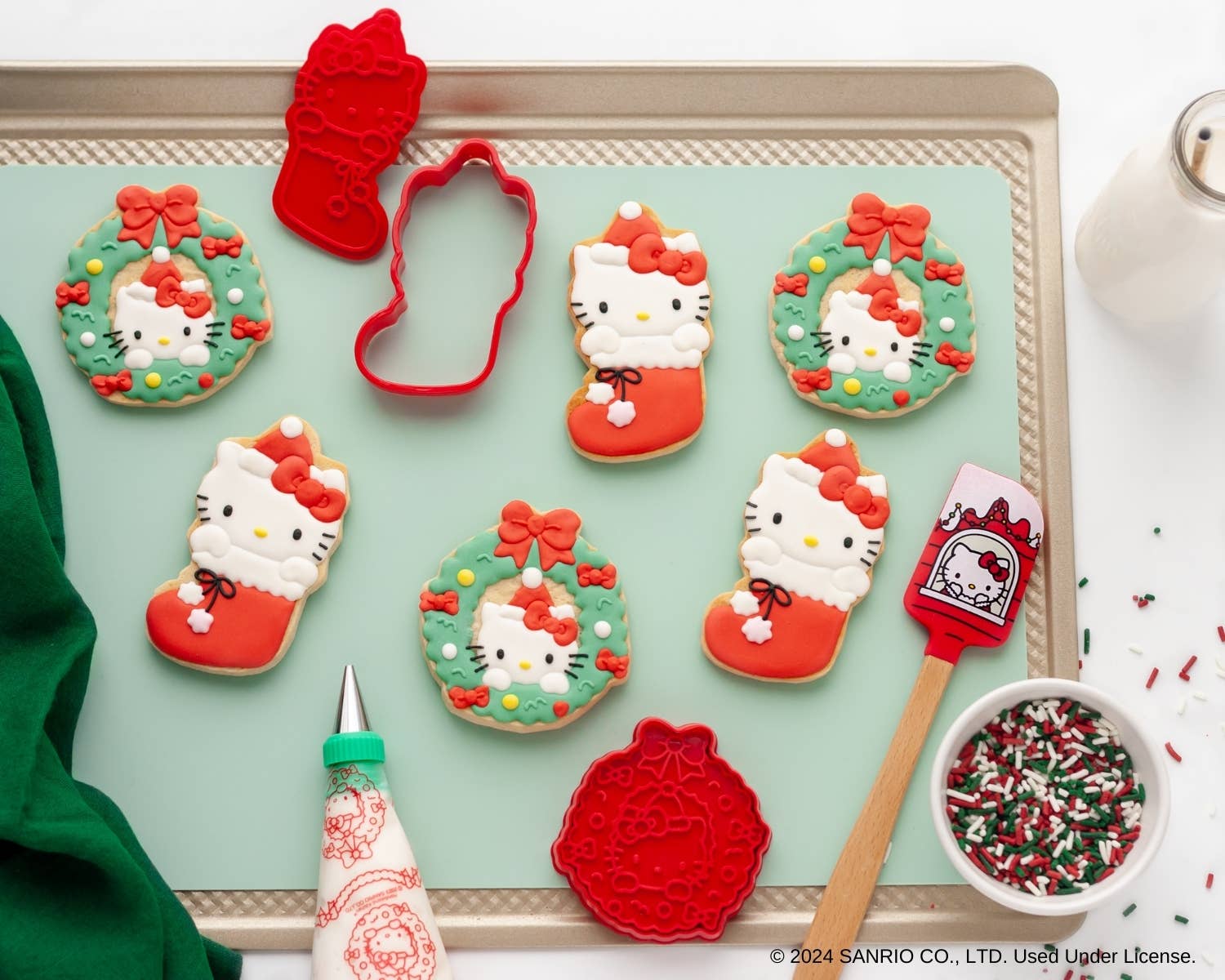 Handstand Kitchen - Wholesale Cookie Cutter -  Hello Kitty® Holiday Cookie Stamp and Frosting Set - 27pc2