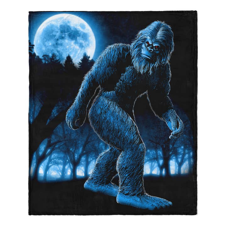 Big Foot Flannel Fleece Throw for wholesale by Earth Ragz