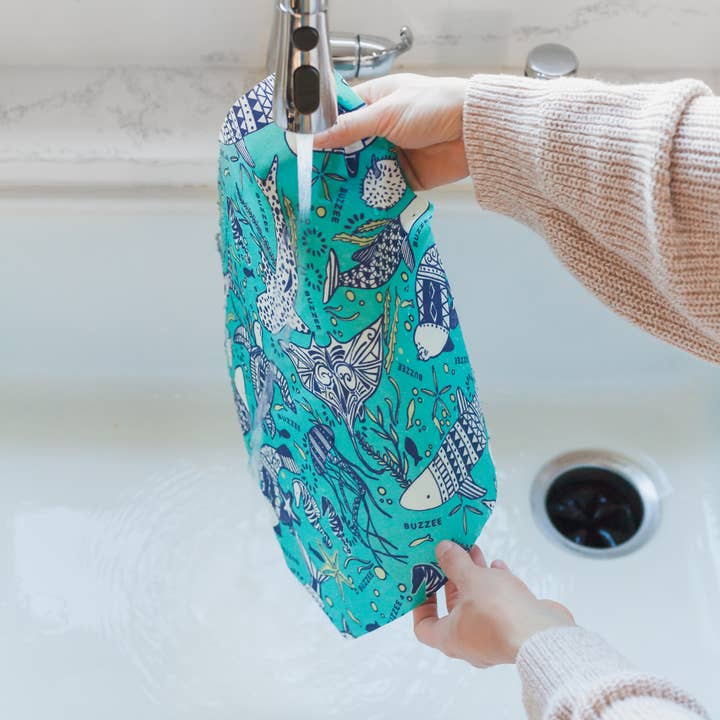 Buzzee - Wholesale Food storage wrap/bag - Reusable Beeswax Food Wraps - AQUA - 4 wraps / Pack4